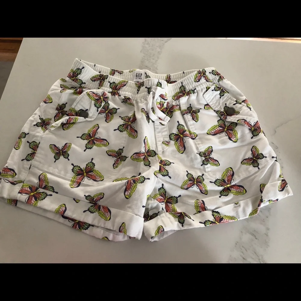 NWOT 2 pair of gap shorts never worn. Girls size xl